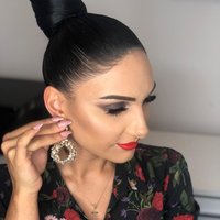 Friseurleistungen vom Make-up & Beauty Studio Artiste