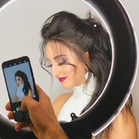 Friseurleistungen vom Make-up & Beauty Studio Artiste